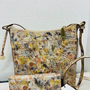 NWTS Beautiful crossbody Katie Brahmin and Ady wallet.. Genuine Leather.